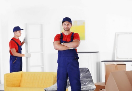 Moving truck service for Croydon home and office relocations