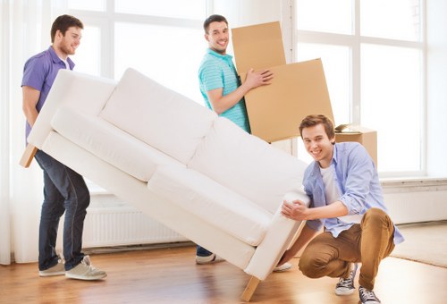 Submitting a service complaint in a moving company process