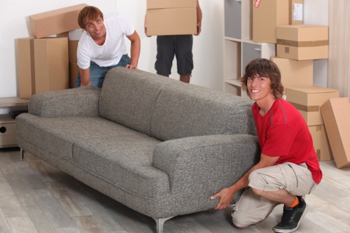 A Croydon man and van assisting with a flexible move